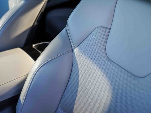 Used 2023 Kia Telluride S image 25