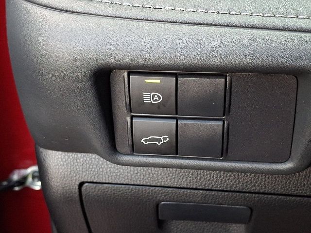 Certified 2022 Toyota Highlander XLE AWD/4WD image 25