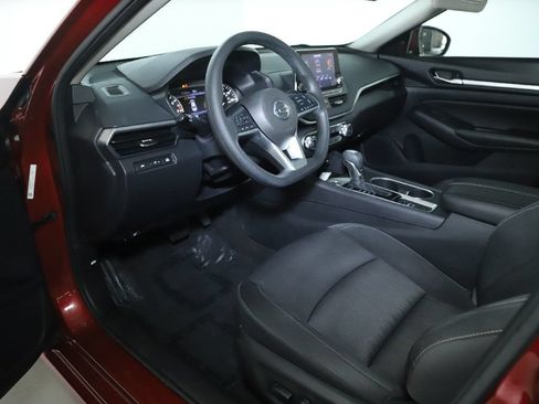 Used 2022 Nissan Altima 2.5 SV AWD/4WD image 17
