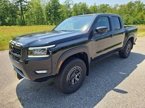 New 2026 Nissan Frontier PRO-4X w/ Tow Package AWD/4WD image 1