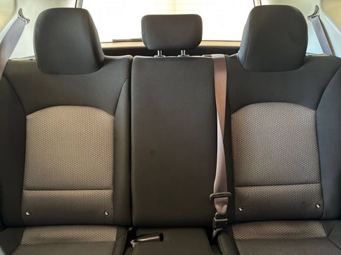 Used 2025 Kia Soul LX w/ LX Technology Package FWD image 35