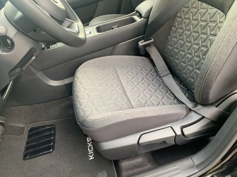 New 2026 Nissan Kicks SV FWD image 19
