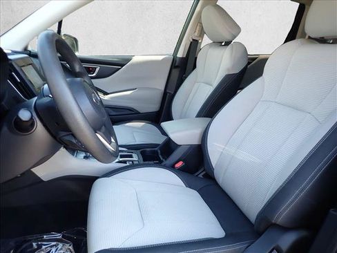 Used 2023 Subaru Forester AWD/4WD image 11