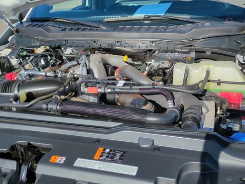 Used 2024 Ford F250 Platinum image 32