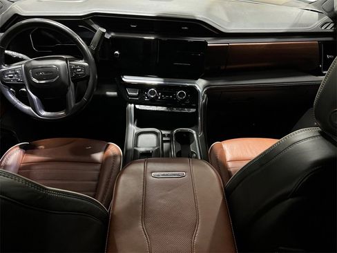 Used 2024 GMC Sierra 3500 Denali Ultimate image 43