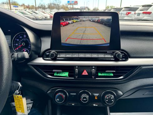 Used 2021 Kia Forte LXS image 15