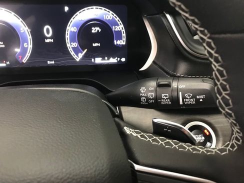 New 2025 Jeep Grand Cherokee L Limited image 17