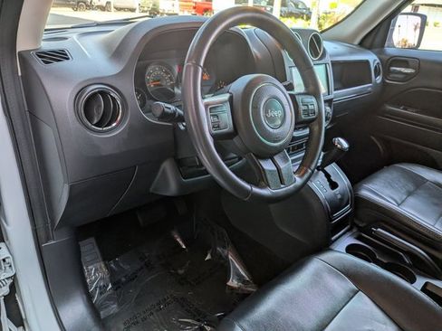 Used 2016 Jeep Patriot High Altitude image 10