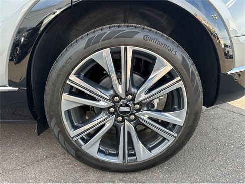 New 2026 Cadillac Optiq Luxury 2 image 15