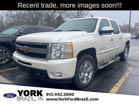 Used 2010 Chevrolet Silverado 1500 LTZ w/ White Diamond Tricoat Edition image 1