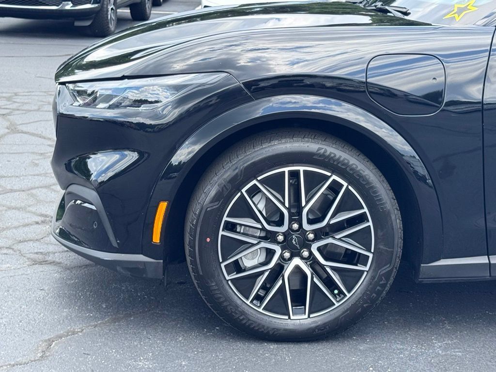 Used 2025 Ford Mustang Mach-E Premium RWD image 40