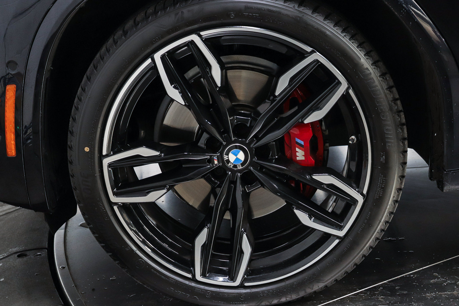 Certified 2024 BMW X4 M40i w/ Premium Package AWD/4WD image 8