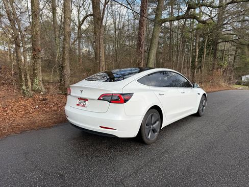 Used 2018 Tesla Model 3 Mid Range RWD image 10
