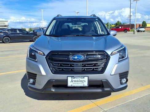 Used 2024 Subaru Forester Premium AWD/4WD image 7