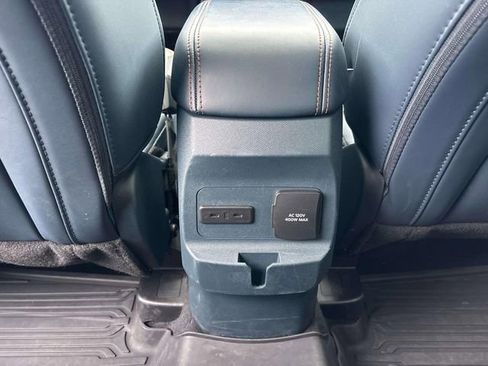 Certified 2025 Ford Maverick Lariat w/ 4K Tow Package image 15