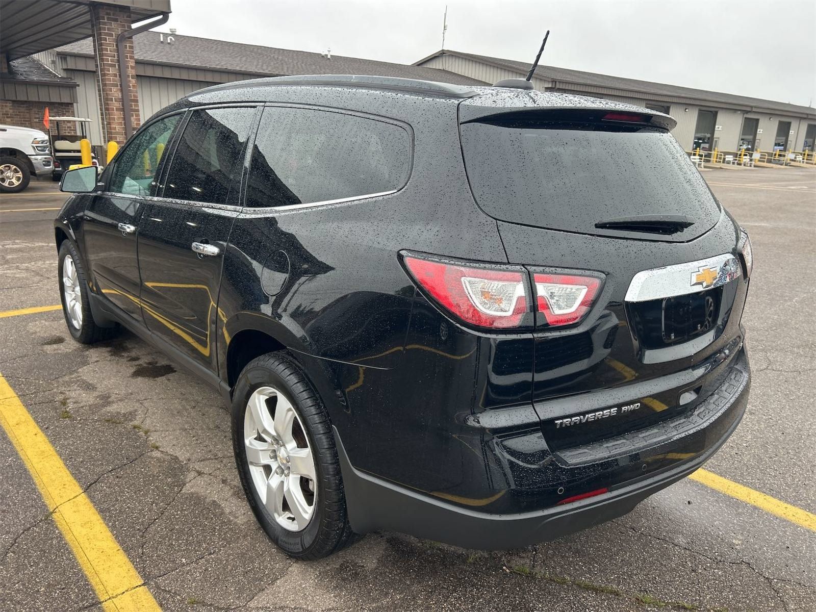 Used 2017 Chevrolet Traverse LT w/ Style and Technology Package AWD/4WD image 5