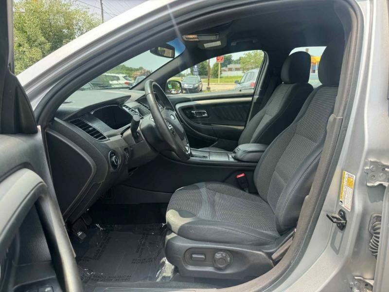 Used 2016 Ford Taurus SEL FWD image 10
