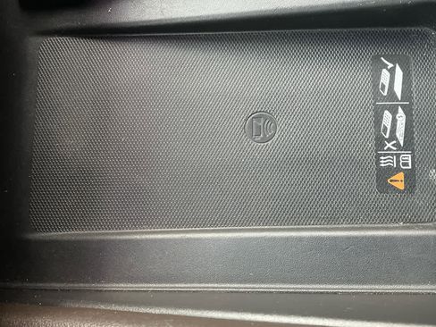 Used 2020 Chevrolet Silverado 1500 LTZ w/ LTZ Plus Package image 37