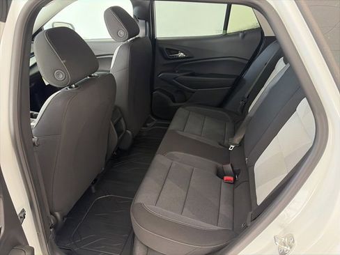 New 2026 Chevrolet Trax LS w/ LS Convenience Package image 10