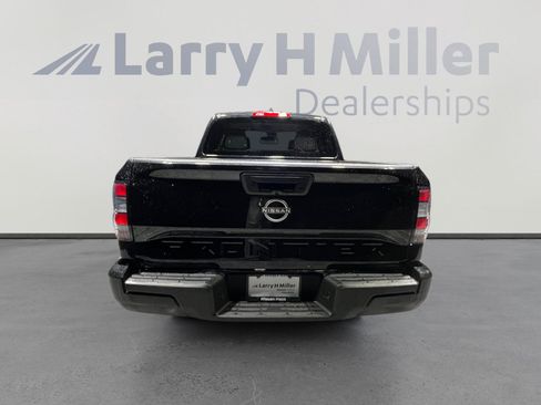 Certified 2022 Nissan Frontier S image 4