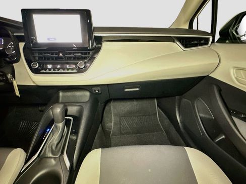 Used 2023 Toyota Corolla LE FWD image 24