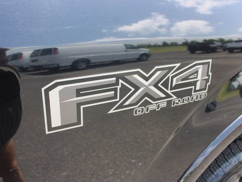 Used 2020 Ford F150 XLT w/ Equipment Group 302A Luxury AWD/4WD image 17