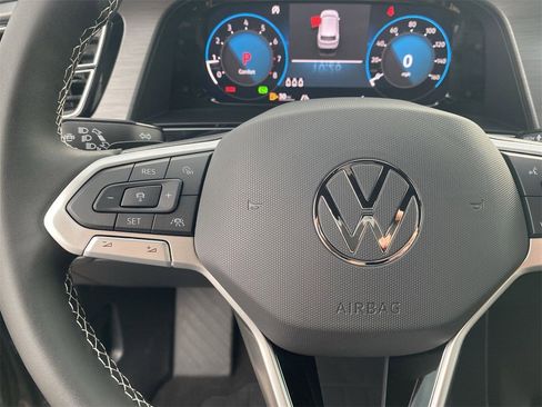 New 2026 Volkswagen Atlas Cross Sport SE image 20