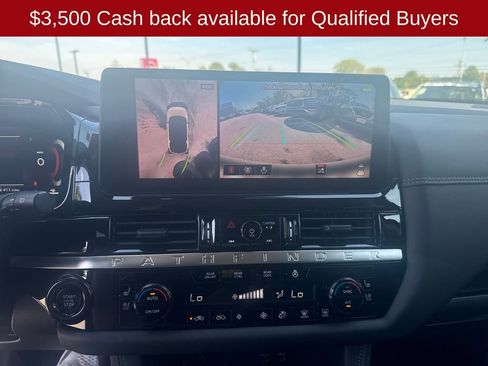 New 2026 Nissan Pathfinder Platinum AWD/4WD image 18
