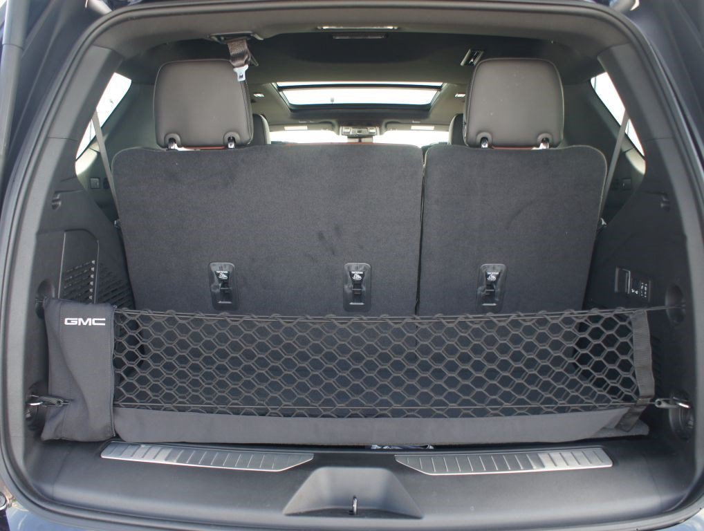 Used 2024 GMC Yukon Denali Ultimate AWD/4WD image 19