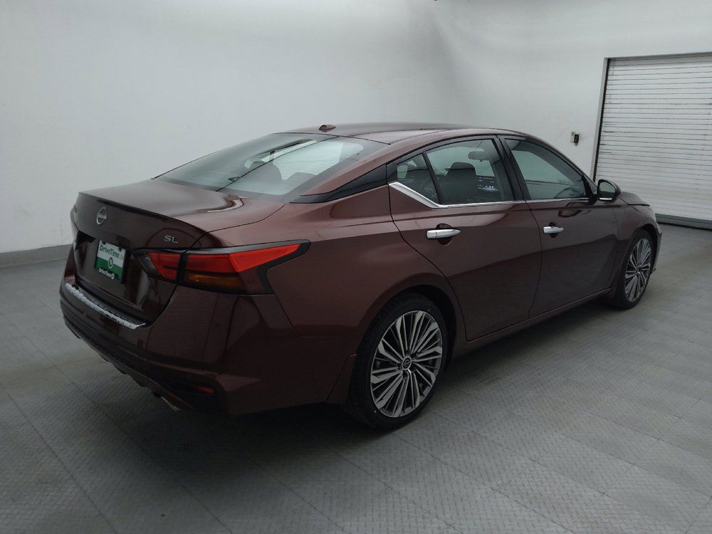 Used 2023 Nissan Altima 2.5 SL FWD image 9