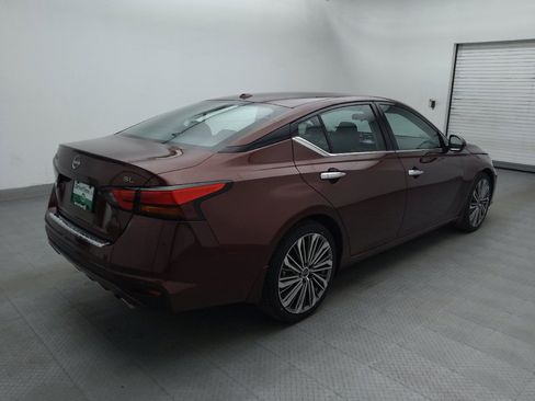 Used 2023 Nissan Altima 2.5 SL FWD image 9
