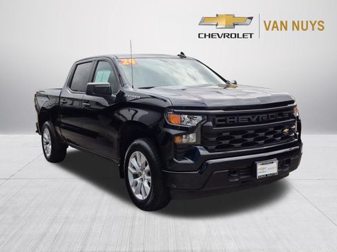 Used 2024 Chevrolet Silverado 1500 Custom RWD image 3