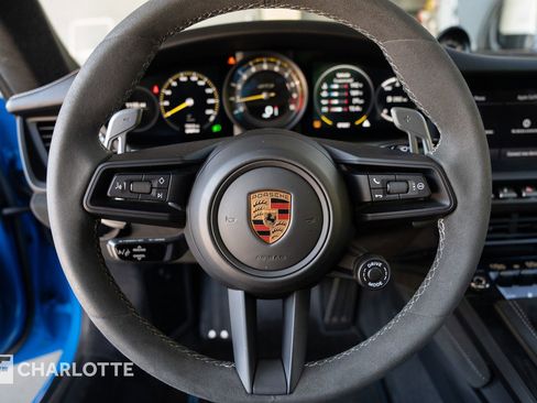 Used 2022 Porsche 911 GT3 image 25