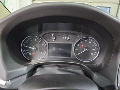 Used 2020 Buick Enclave Essence w/ Sound and Sites Package image 21