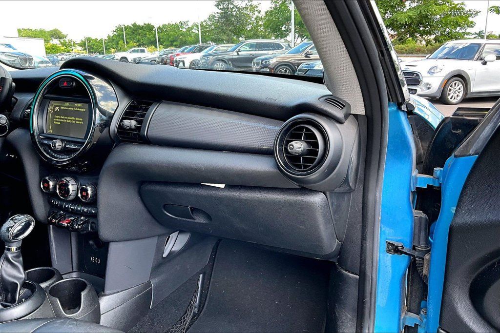 Used 2017 MINI Cooper 2-Door Hardtop FWD image 14