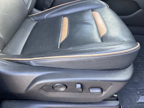 Used 2022 GMC Yukon AT4 image 12