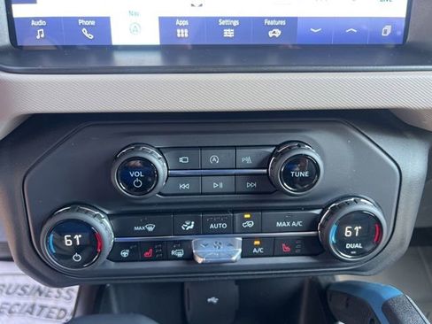 Used 2023 Ford Bronco Wildtrak AWD/4WD image 28