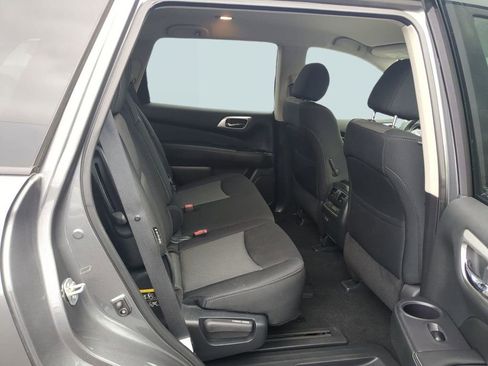 Used 2020 Nissan Pathfinder S FWD image 26