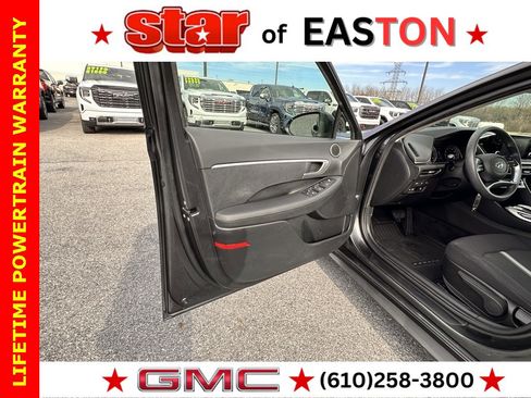 Used 2022 Hyundai Sonata SE image 16