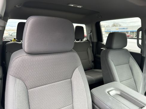 Used 2024 GMC Sierra 1500 SLE image 5