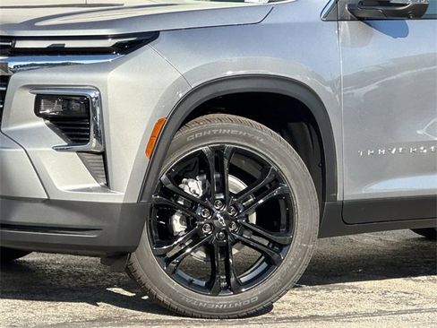 New 2026 Chevrolet Traverse LT w/ Driver Confidence Package image 8