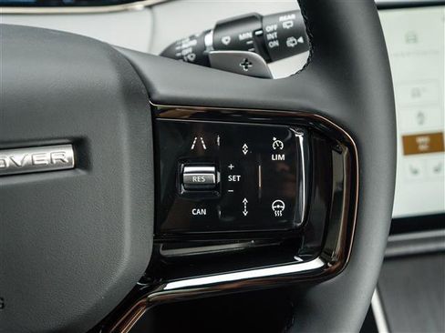 New 2026 Land Rover Range Rover Evoque S image 21