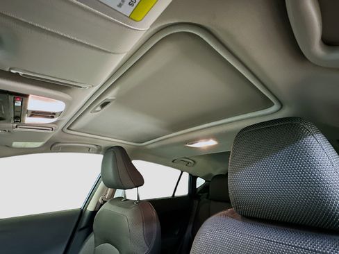 Used 2024 Subaru Crosstrek 2.0i Premium image 26