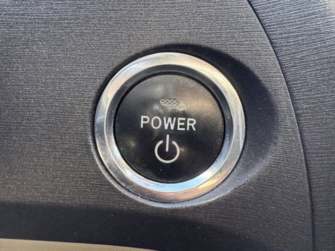 Used 2010 Toyota Prius Four image 10