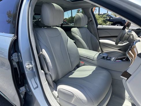 Used 2016 Mercedes-Benz S 550 Sedan image 9