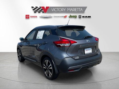 Used 2019 Nissan Kicks SR w/ Exterior Electronics Package FWD image 3