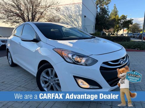 Used 2014 Hyundai Elantra GT FWD image 2