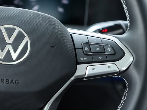 New 2026 Volkswagen Tiguan SE image 22