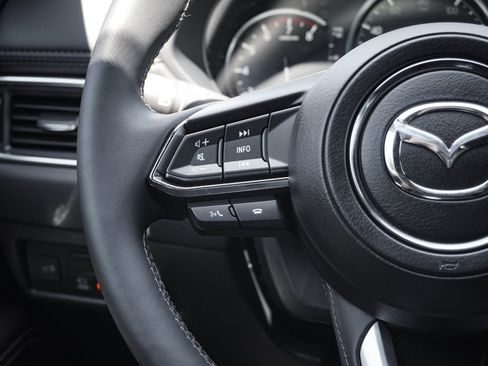 Certified 2025 MAZDA CX-5 Signature AWD/4WD image 19