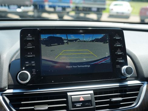 Used 2021 Honda Accord EX-L image 30